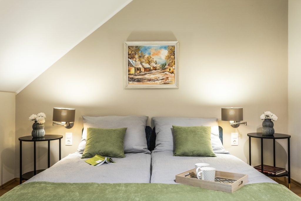 Villányi vendégház szobáinak felújítása 1