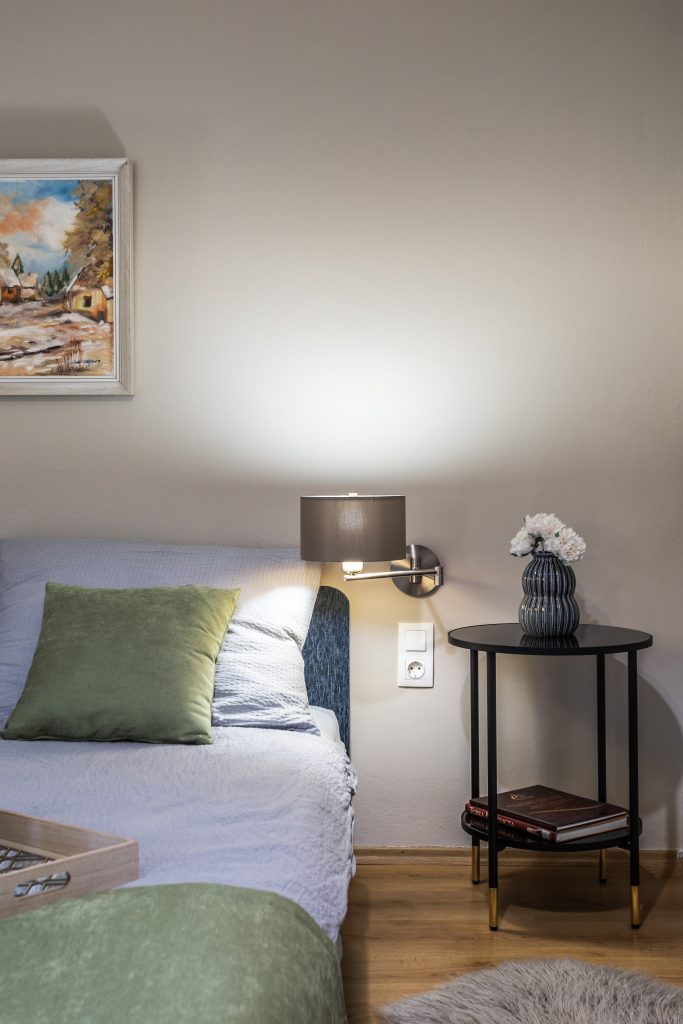 Villányi vendégház szobáinak felújítása 2