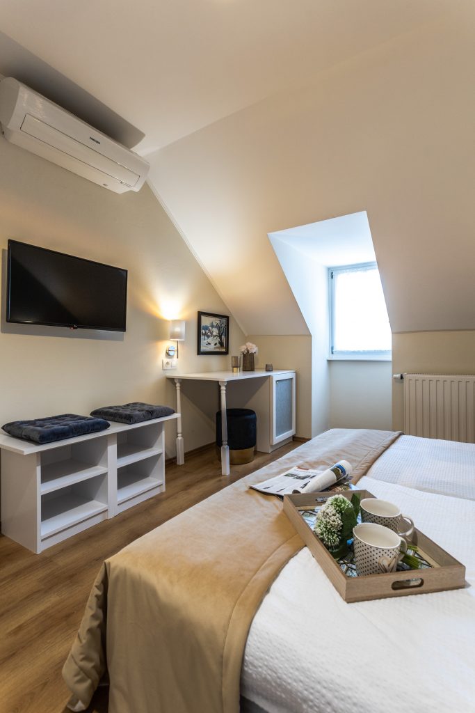 Villányi vendégház szobáinak felújítása 8