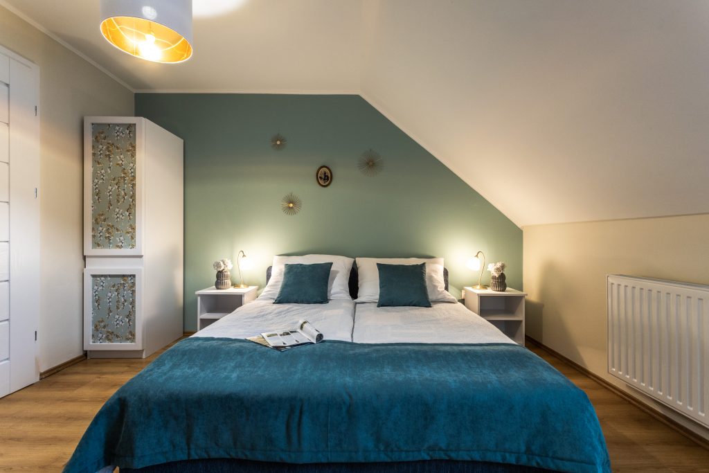 Villányi vendégház szobáinak felújítása 11