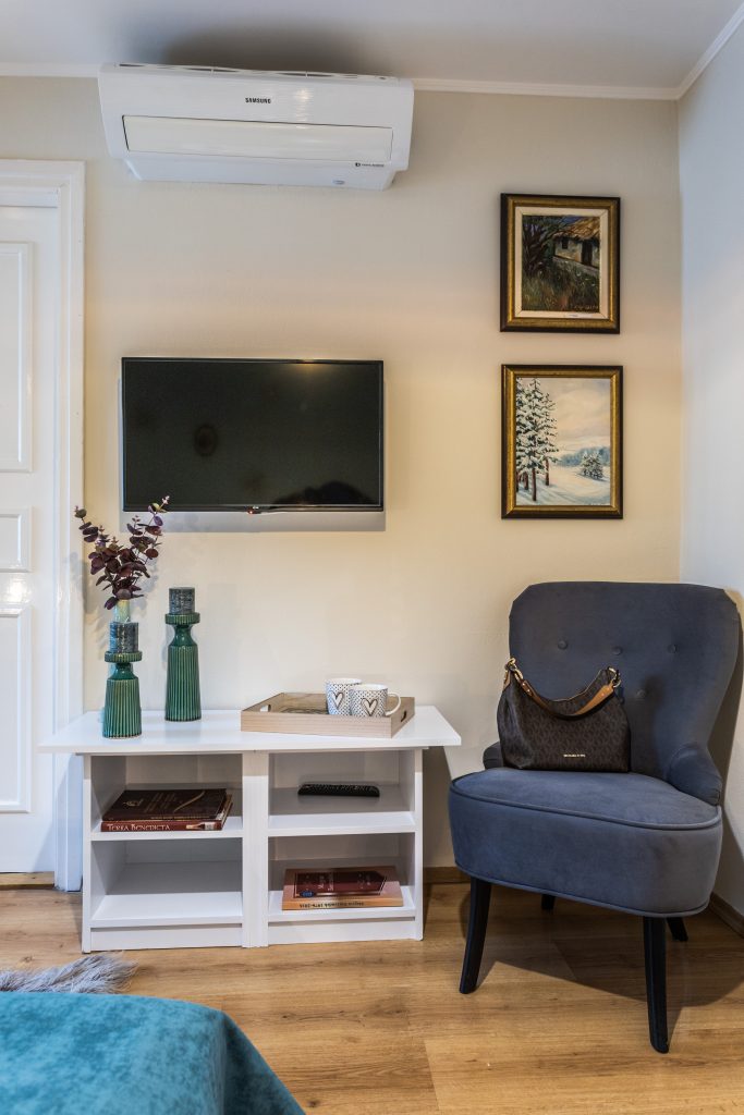 Villányi vendégház szobáinak felújítása 13