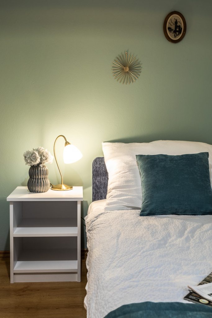 Villányi vendégház szobáinak felújítása 14