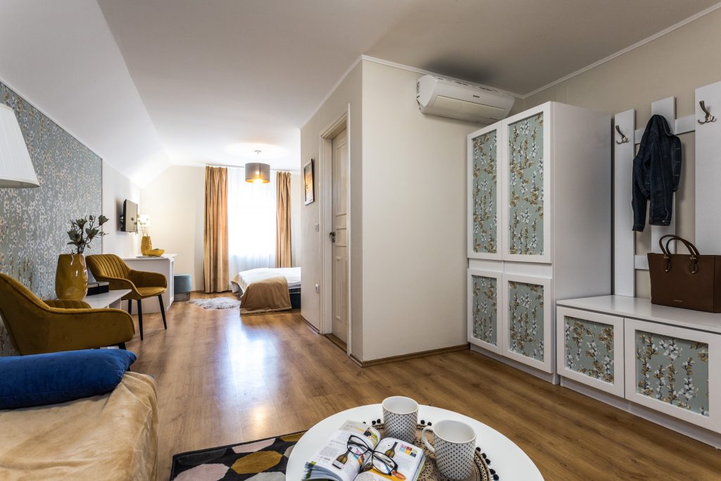 Villányi vendégház szobáinak felújítása 21