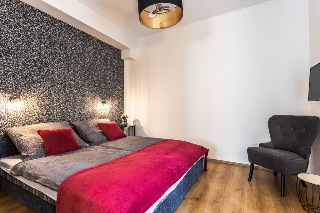 Villányi vendégház szobáinak felújítása 46